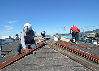 発見が遅れる程、費用がかさむ「雨漏れ」